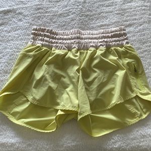 Lululemon size 10 shorts